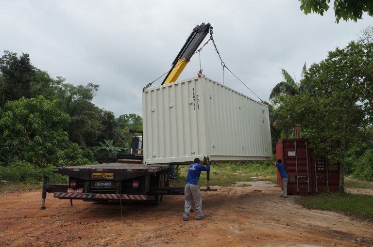 Containers arriving at ATTO